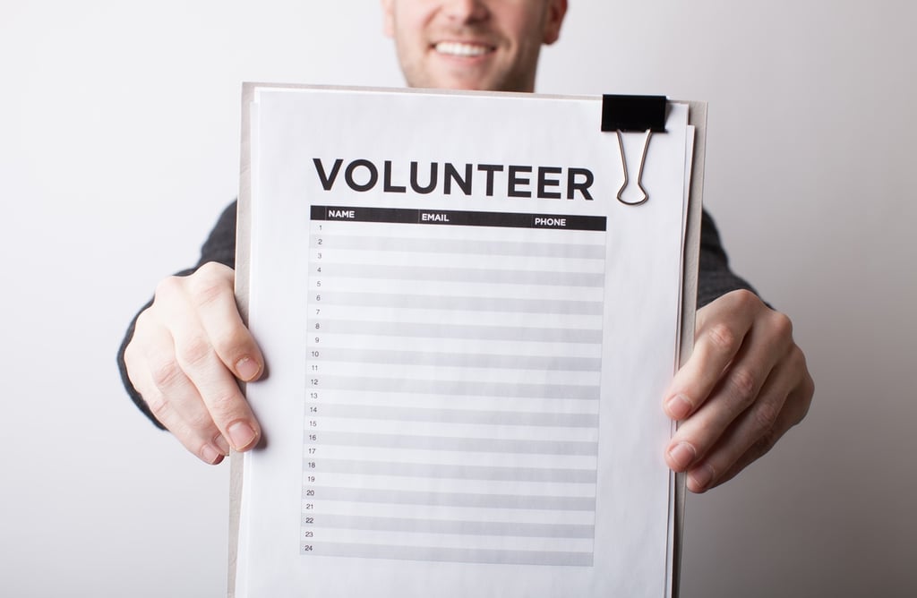 How To Manage Volunteers For Your (& Their) Sanity.jpg