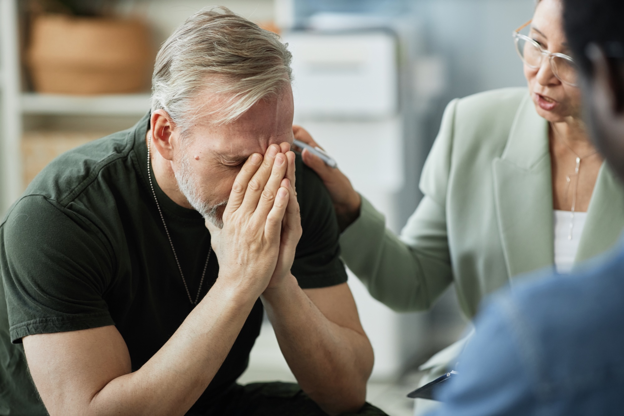 3 Self-Defeating Pitfalls to Avoid When Experiencing Change